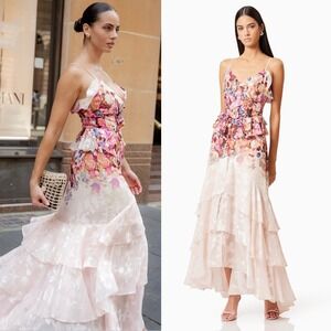 NWT Elliatt Perla Floral Tiered Maxi Dress in Floral Multi - Size Large